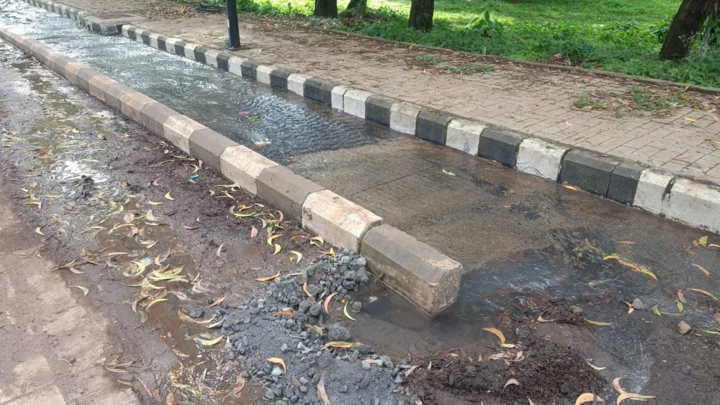 Will the water leakage stop even during the rainy season?