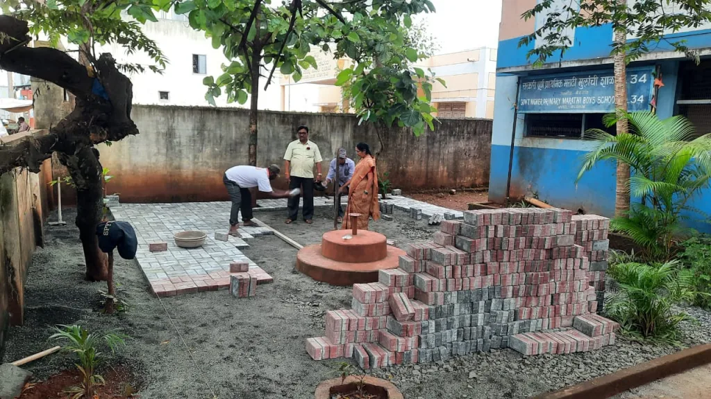 Speed up the work of laying pavers in Angol School No. 34