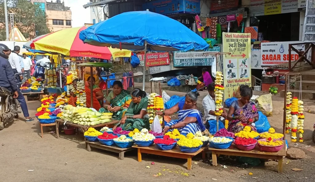 Market ready for shravan