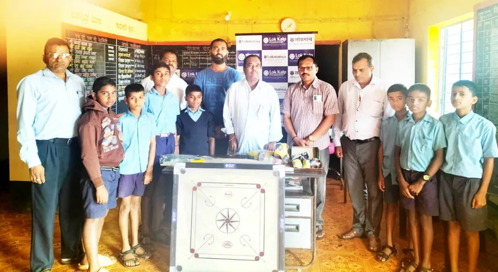 Sports material was given to Amte School by Lokkalp Foundation