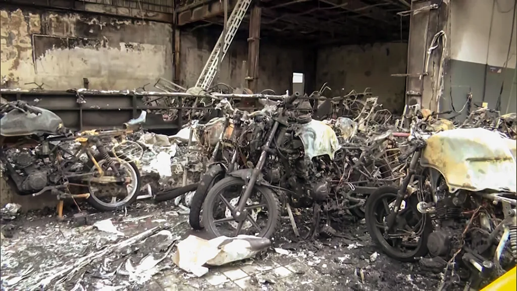 Vehicle showroom caught fire, 500 two-wheelers burnt
