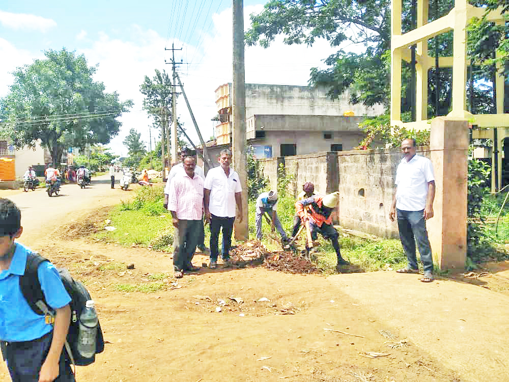 Acceleration of development works by Kadoli Gram Panchayat