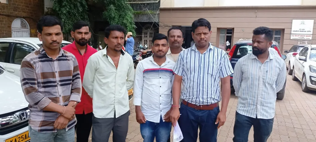Contract employees of Raibag hospital run to the district collector