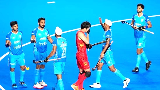 भारताचा चीनवर दणदणीत विजय India's resounding victory over China