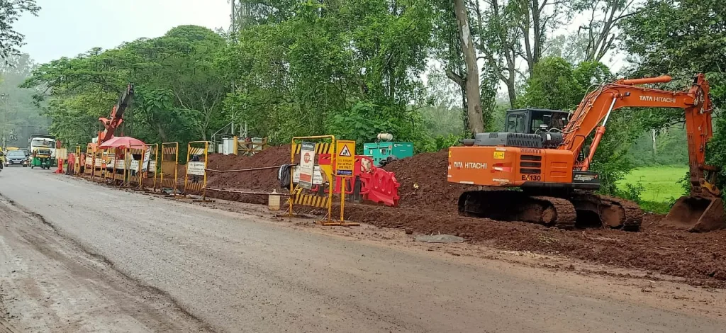 Mud on Yande Khoot-Shaurya Chowk route