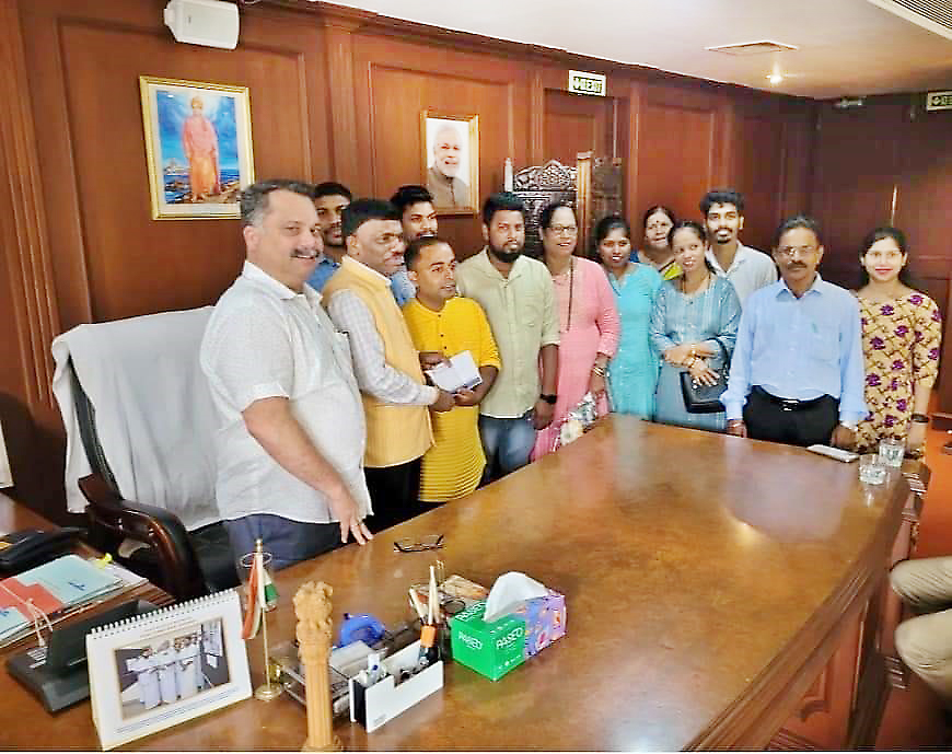 Assistance for 'Shramadham' scheme from 'Yuva Swaraj' in Kudchade