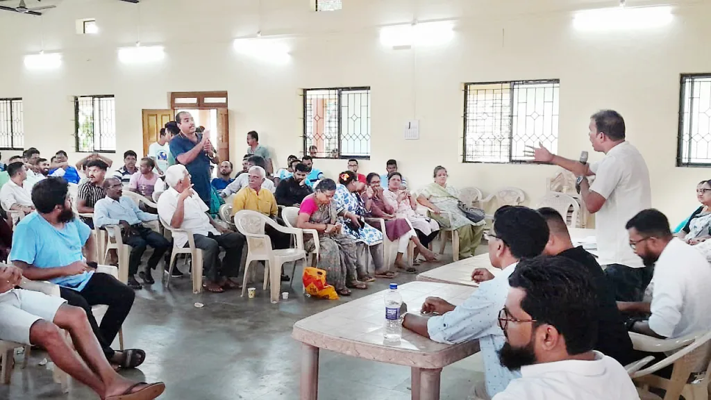 आमदार प्रवीण आर्लेकर यांना मंत्रीपद देण्याची मागणी Demand for MLA Praveen Arlekar's ministerial post