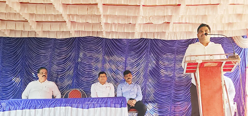 Everyone should contribute in the development of the country