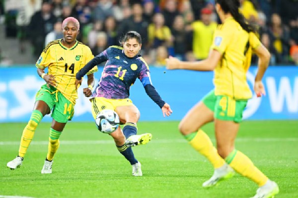 Colombia, Australia advance to the quarter-finals