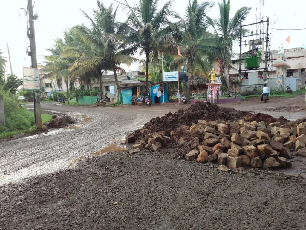 Finally the 'That' road at Kanbargi is open