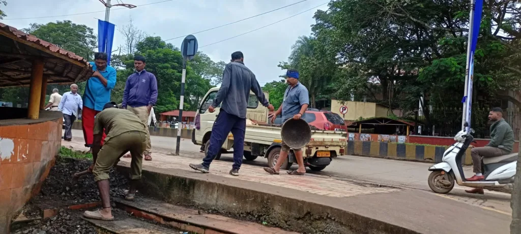 15 ऑगस्टच्या पार्श्वभूमीवर स्वच्छता मोहीम Cleanliness campaign in the background of 15th August