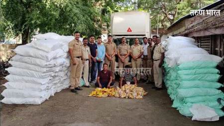 28 लाखांचा गुटखा जप्त; जयसिंगपूर पोलीसांची मोठी कारवाई; दोघे ताब्यात Gutkha worth 28 lakhs seized