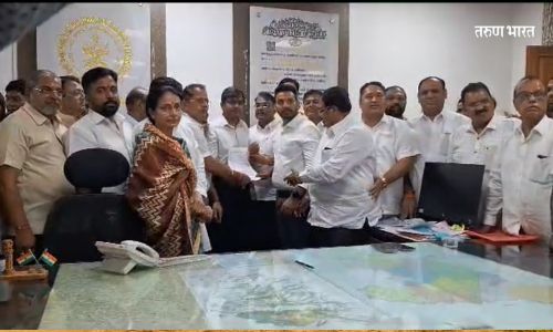 इचलकरंजी काय पाकिस्तानात आहे का? सुळकुड पाणी योजनेवरून खासदार मानेंचा सवाल MP Mane Ichalkaranji Sulkud water scheme