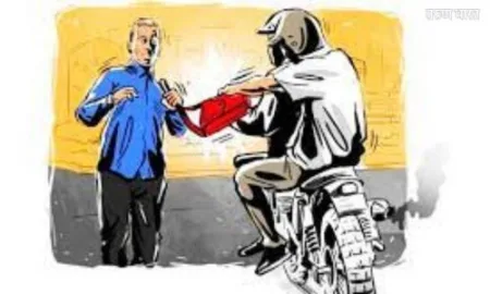 Radhanagari Sarwade Pretending to be a policeman stole gold