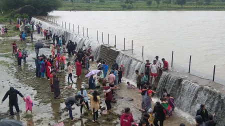 Kalamba Lake is visited by a thousand tourists in three days