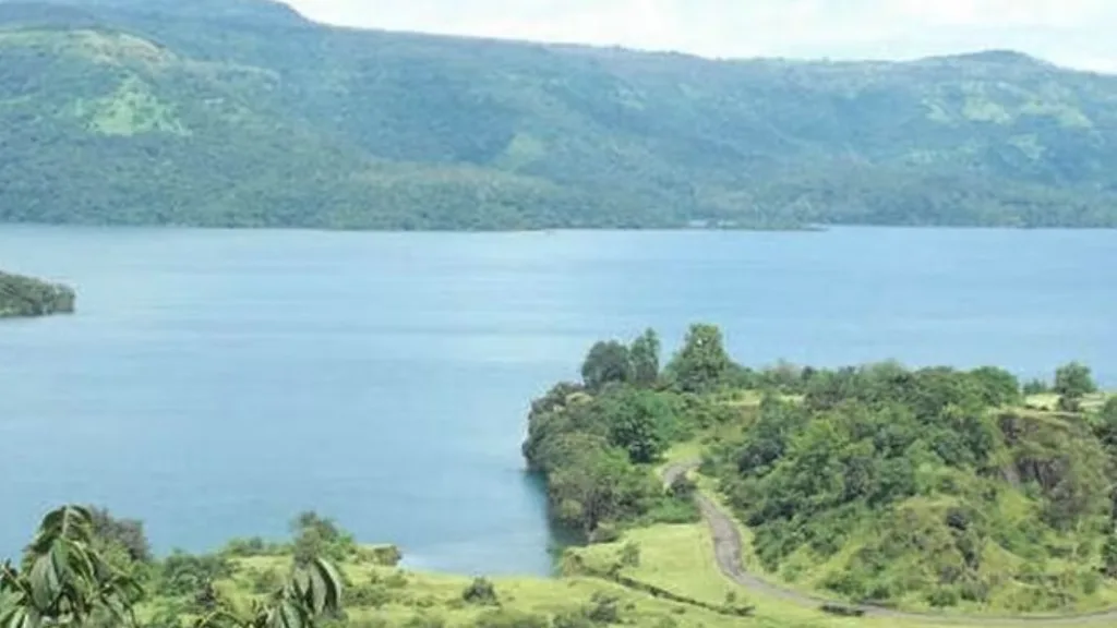 Rainfall and water storage in dam area in Satara district