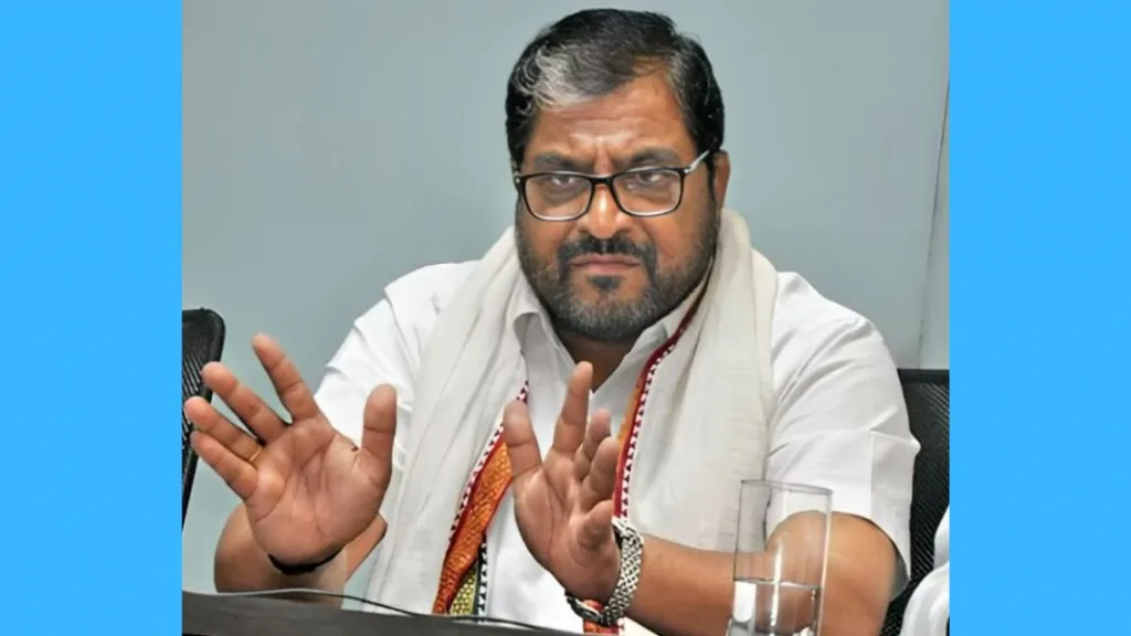 raju shetti warning not allow start sugar mill and criticism ajit pawar