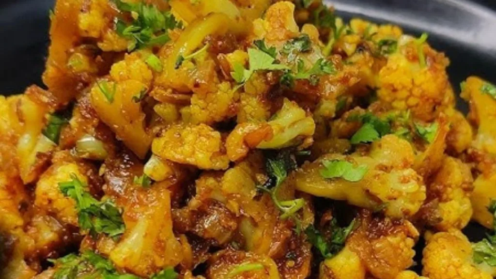 पटकन होणारी चटपटीत फ्लॉवरची भाजी, जाणून घ्या रेसीपी flower bhaji tips and tricks marathi recipe news