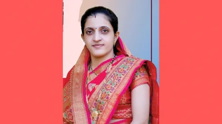 Aarti Sawant was elected unopposed as Sarpanch of Amshi kolhapur marathi news