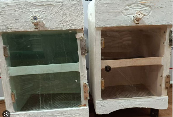 'Fridge' made from cowpea and mud