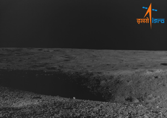 Progress of 'Pragyan' avoiding pits and rocks