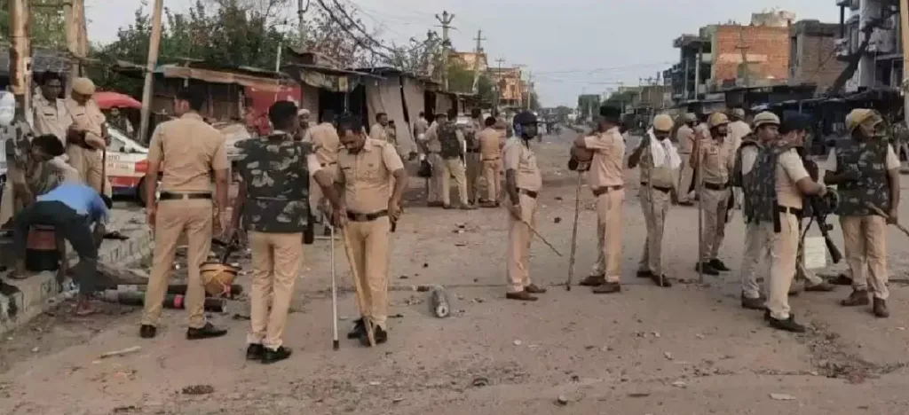 मिरवणुकीवरील दगडफेकीनंतर हरियाणात तणाव Tension in Haryana after stone pelting on procession