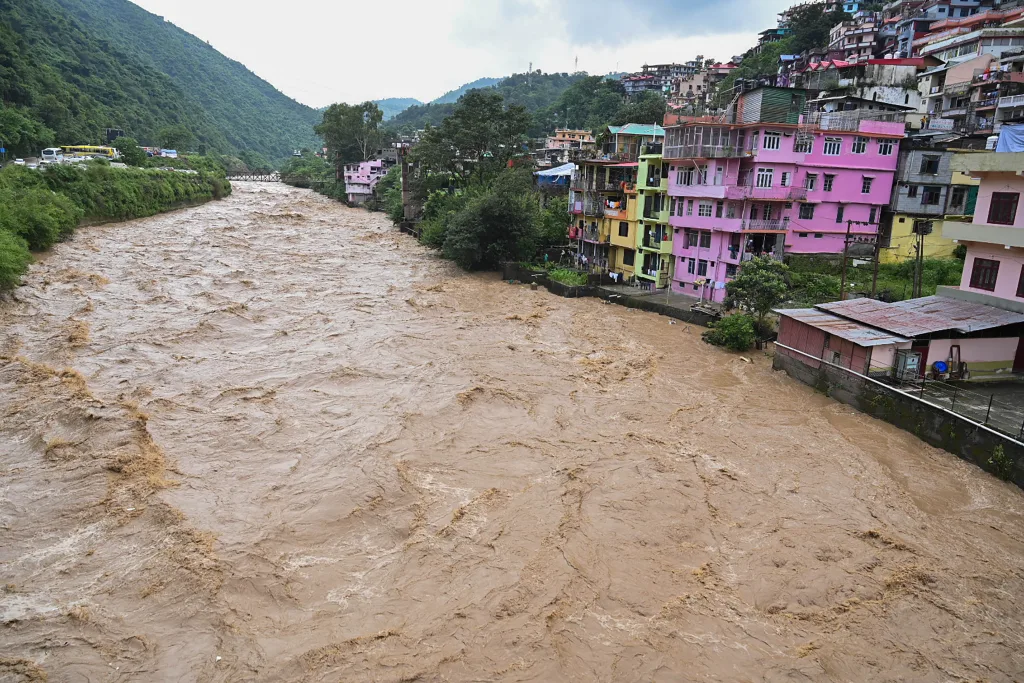 Misty rainfall in Himachal Pradesh