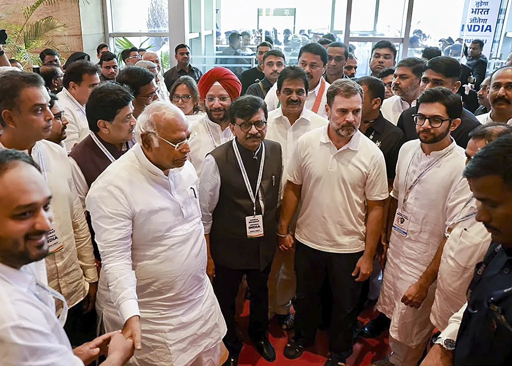 जागावाटपासाठी राज्यस्तरावर समिती? State level committee for seat allocation?