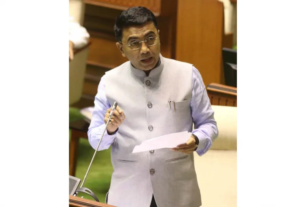 जनतेच्या कामांसाठी ‘सरकार तुमच्या दारी’ उपक्रम 'Government at your doorstep' initiative for public works