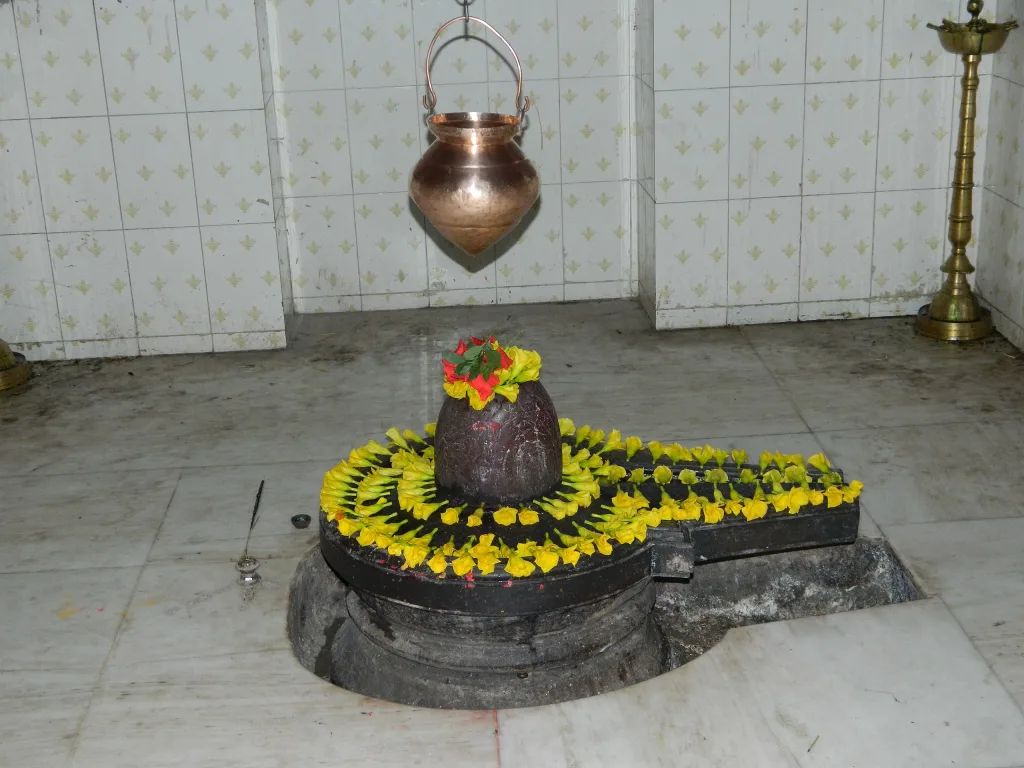 Temples will bloom today on the occasion of first Shravan Monday