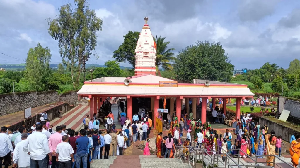 पारंपरिक वाद्यांच्या गजरात शिराळयात नागपंचमी उत्साहात साजरी ; ग्रामस्थांसह तरुणाईमध्ये उत्साहाचे वातावरण shirala nag panchami celebration sound of traditional instruments