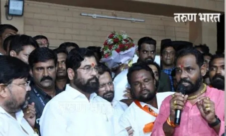 Solapur : पंढरपूर- मोहोळ मतदार संघात उद्धव ठाकरे गटाला मोठे खिंडार! अनेक पदाधिकाऱ्यांसह अनेक शिवसैनिकांचा शिंदे गटामध्ये प्रवेश Solapur Pandharpur-Mohol Constituency CM Shinde