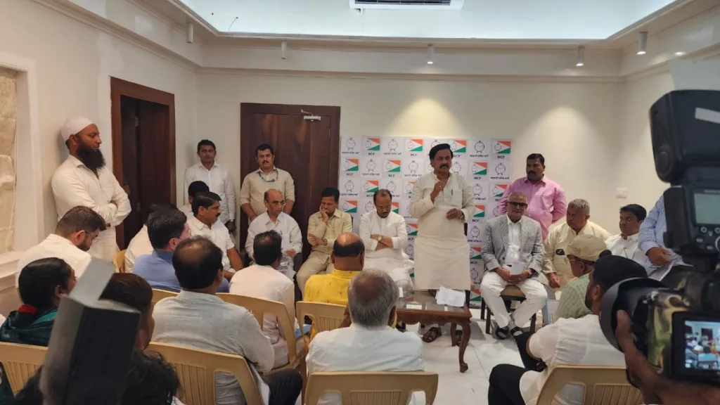 Former Mayor Vaibhav Patil meet Ajit pawar sangli vita political