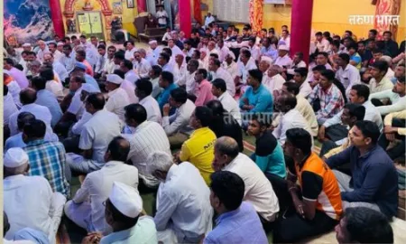 Kolhapur : पोस्टर फाडल्य़ामुळे सांगरुळ गावातील नागरीकांकडून निषेध Sangrul village poster tearing