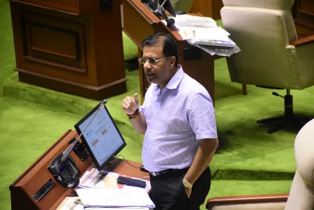 नगरपालिका वर्गवारीनुसार करांमध्ये समानता आणणार Municipalities will bring equality in taxes by category