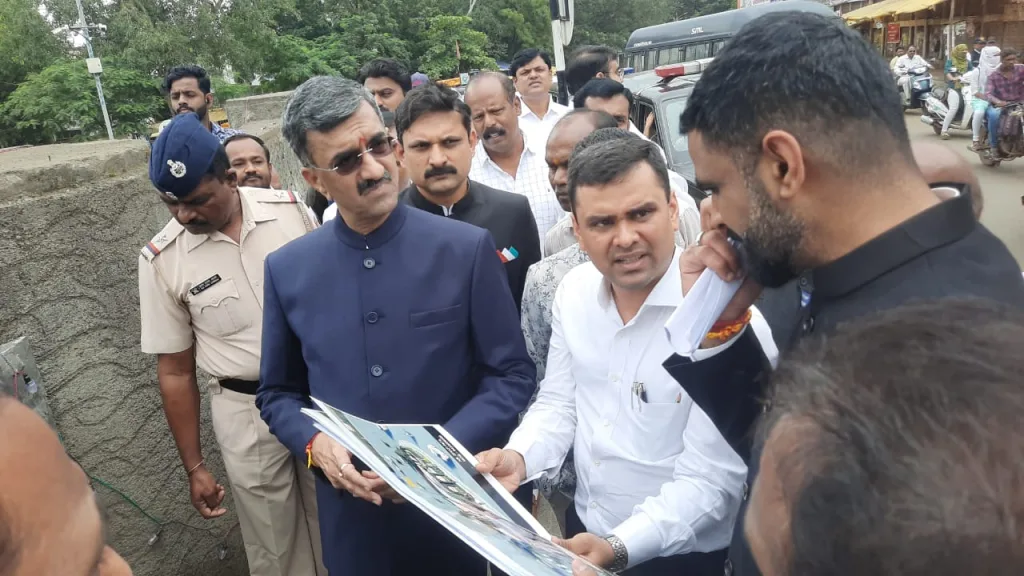 Guardian Minister Shambhuraj Desai