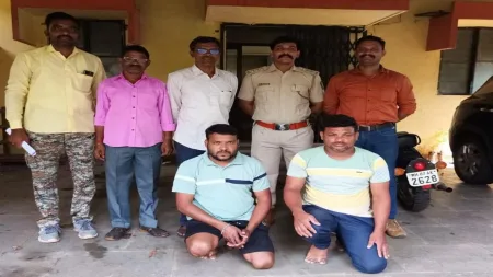 खैरतोडीच्या गुन्ह्यात दोन फरार आरोपींना सावंतवाडी वनविभागाकडून अटक