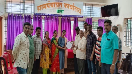 रस्त्या संदर्भात प्रशासनाचा नाकर्तेपणा । बांदा ग्रामस्थांचे स्वातंत्र्यदिनी उपोषण