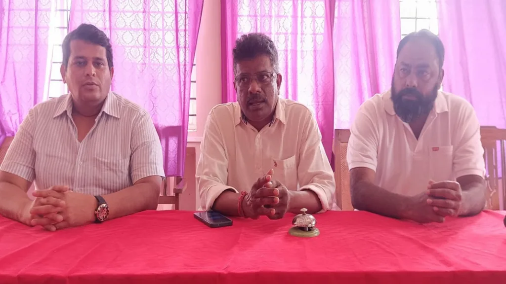 भाजप सरकार विरोधात बांदा भाजपच्या शीतल राऊळांचे स्वातंत्र्यदिनी उपोषण