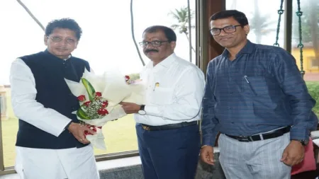 शिक्षणमंत्री दीपक केसरकरांनी केले सिंधुदुर्गच्या नवनियुक्त जिल्हाधिकाऱ्यांचे अभिनंदन !