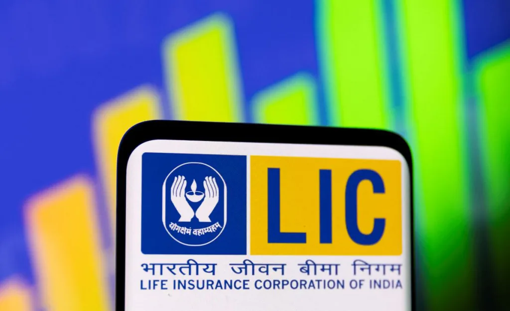 LIC earns record profit