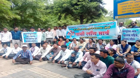 समतादूतांचे आंदोलन सुरू | राज्यातील समतादूत सहभागी