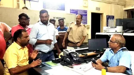 मळगाव रेल्वे स्थानकावर अपघात । राष्ट्रवादी आक्रमक