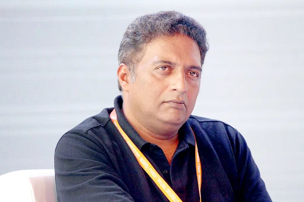 Prakash Raj criticized for mocking Chandrayaan campaign