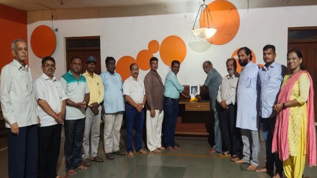 सावंतवाडी कोमसापने वाहिली रानकवी महानोरांना श्रद्धांजली !