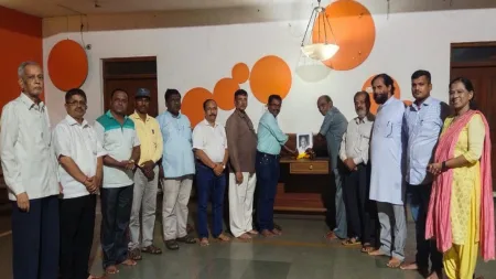 सावंतवाडी कोमसापने वाहिली रानकवी महानोरांना श्रद्धांजली !