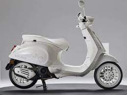 .Special Edition Vespa Scooter Launched at 6.45 Lakhs