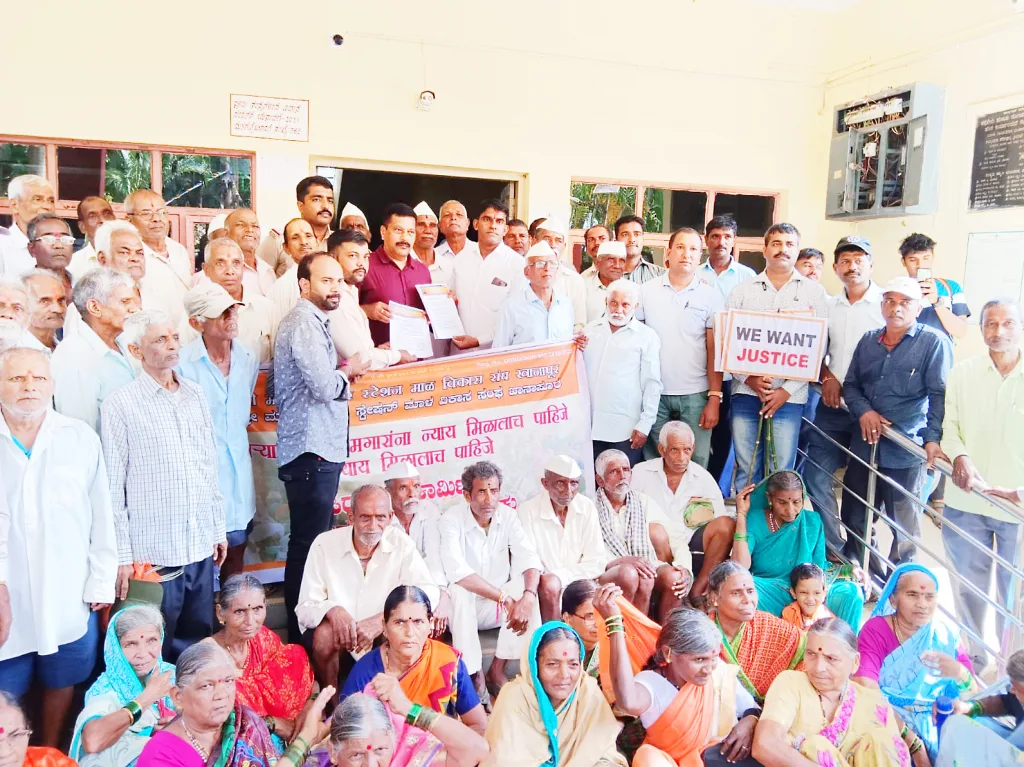 Maulinagar plot holders march on Khanapur Nagar Panchayat