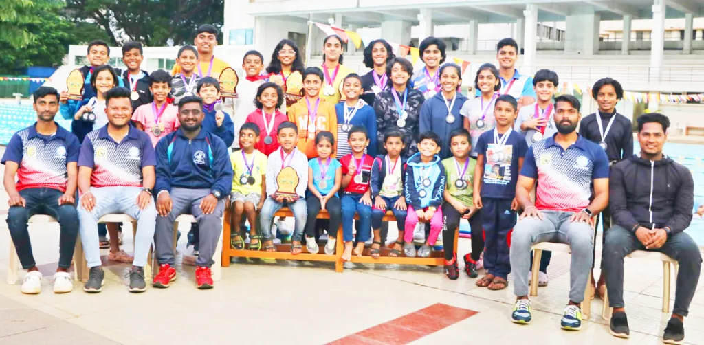 Success of swimmers and Aquarius club in swimming competition