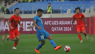 चीनचा भारतावर निसटता विजय China's narrow victory over India